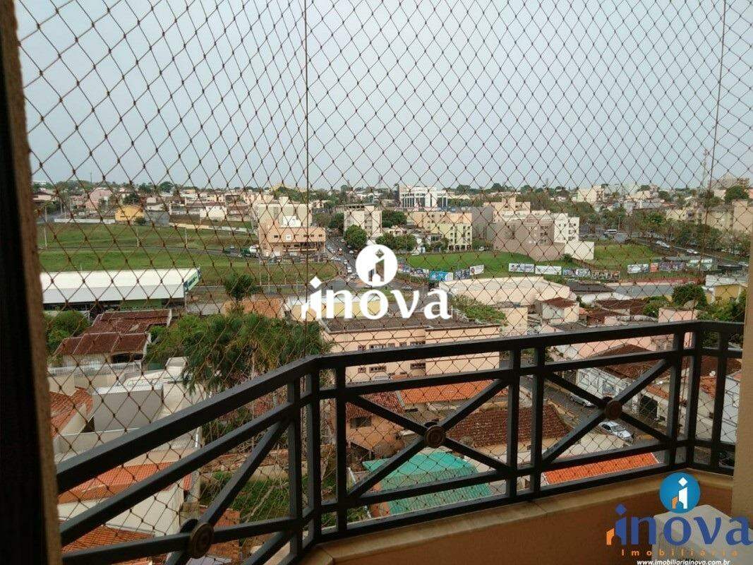 Apartamento à venda no Mercês: 