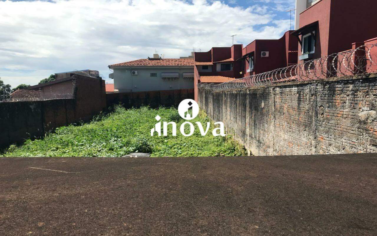 Terreno/Área à venda no Abadia: 