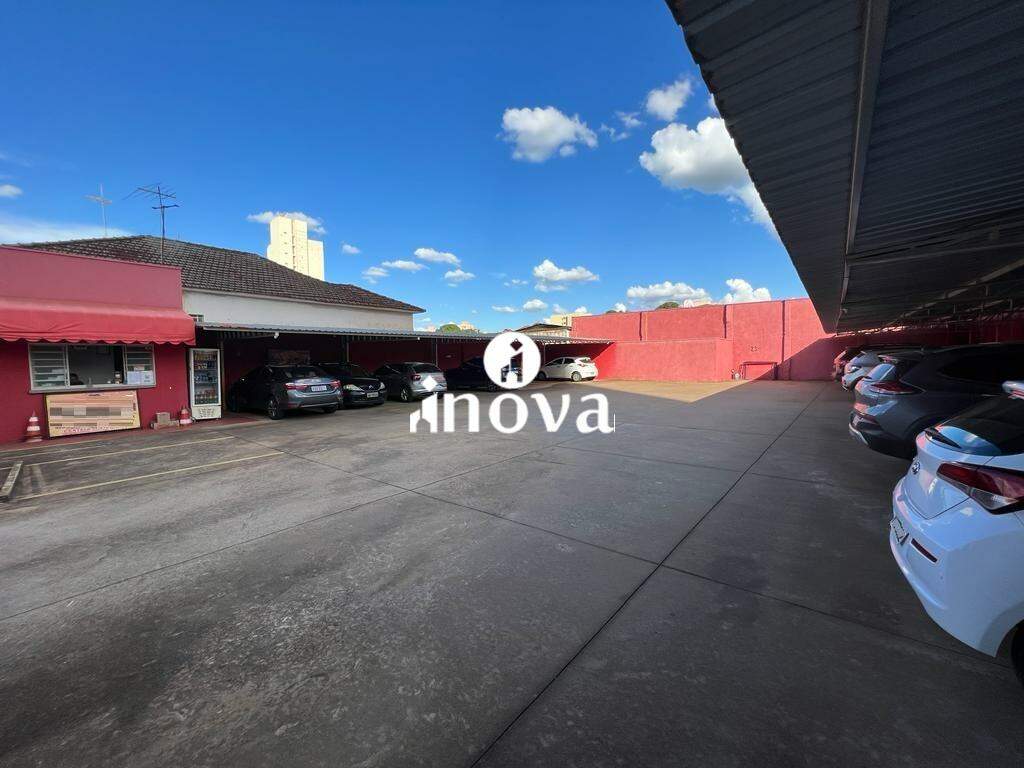 Área Comercial à venda no Centro: 