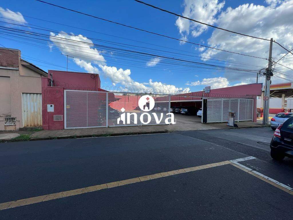 Área Comercial à venda no Centro: 