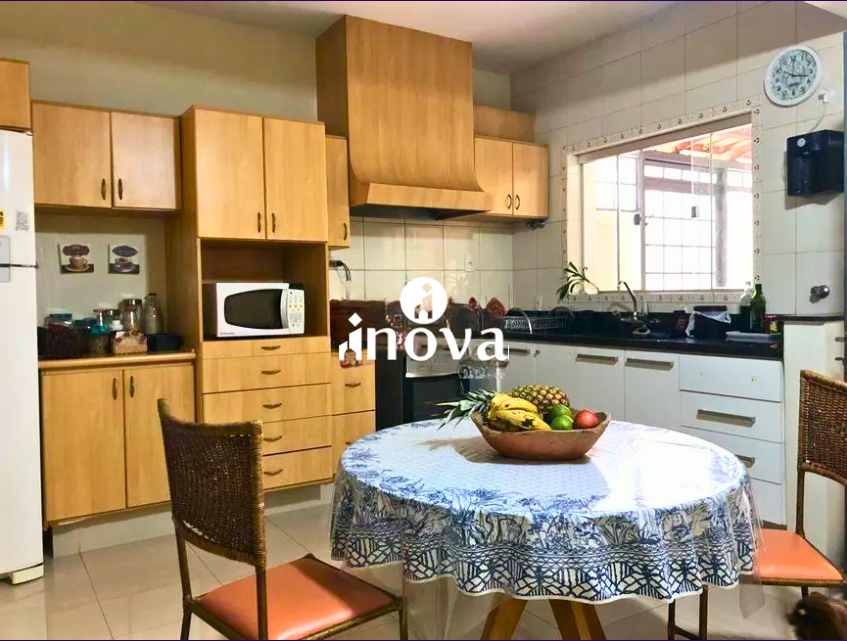 Casa à venda no Vila Olímpica: 