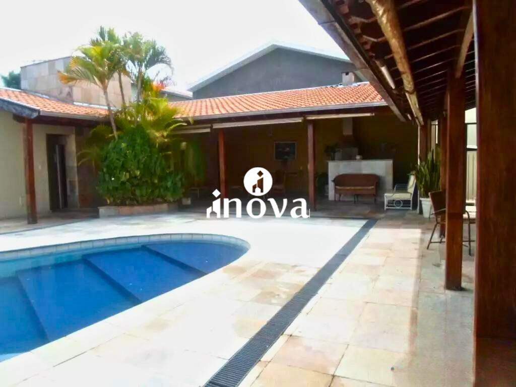 Casa à venda no Vila Olímpica: 