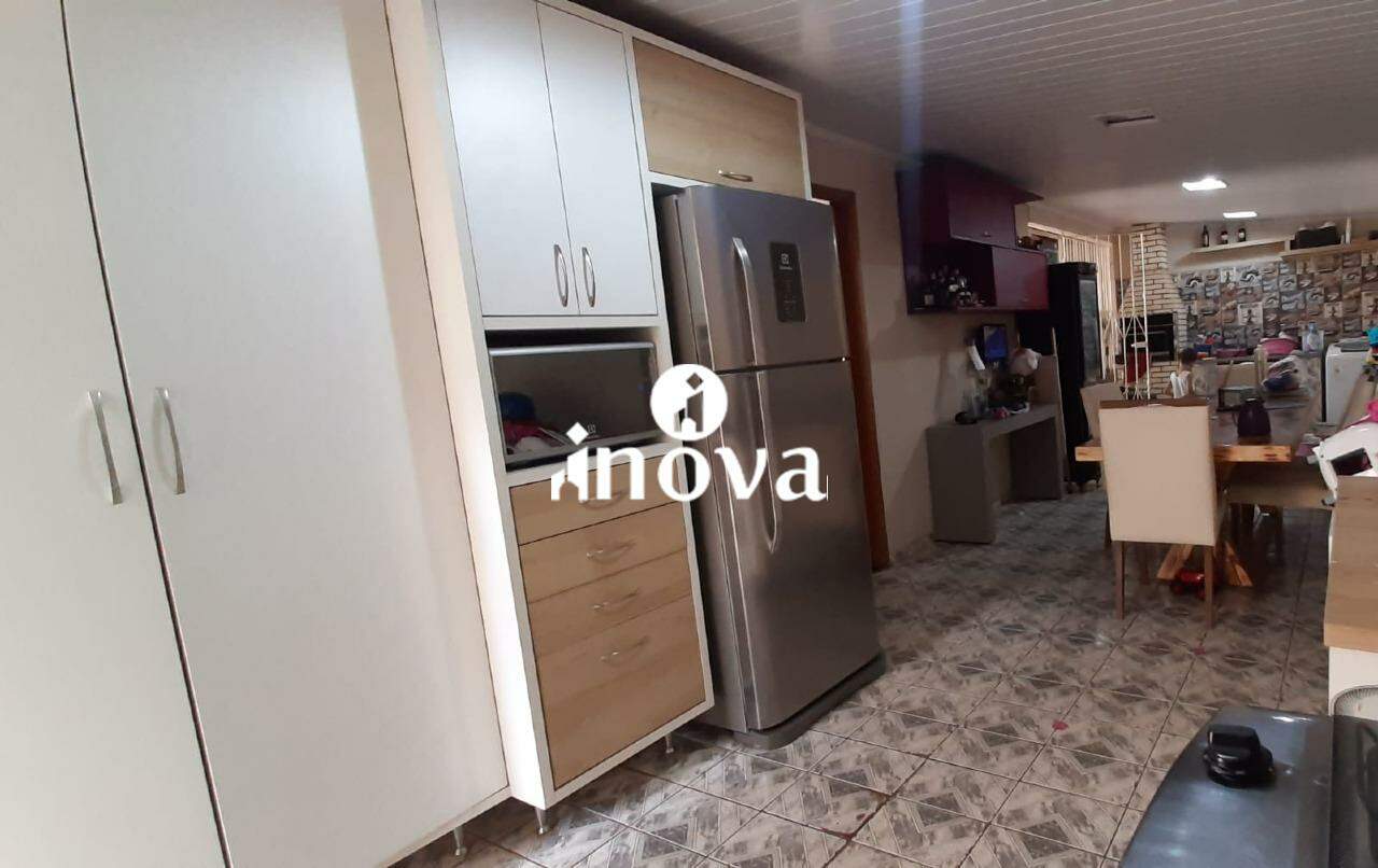 Casa à venda no Costa Teles I: 