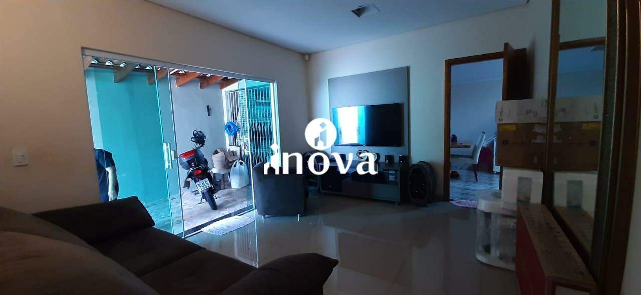 Casa à venda no Costa Teles I: 