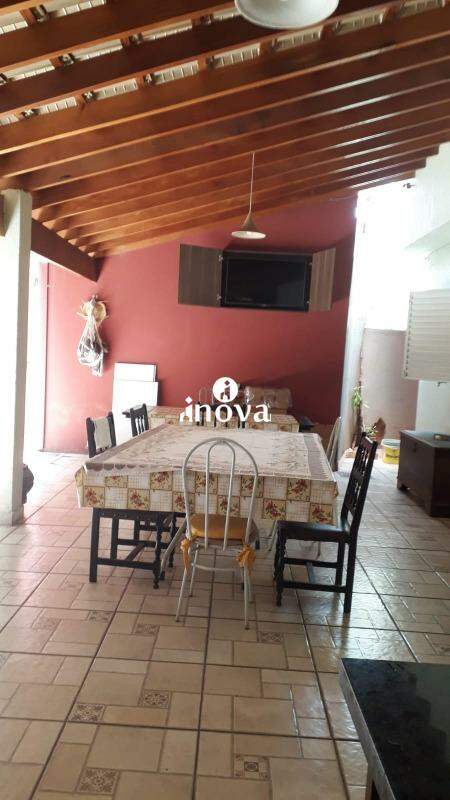 Casa à venda no Parque das Américas: 