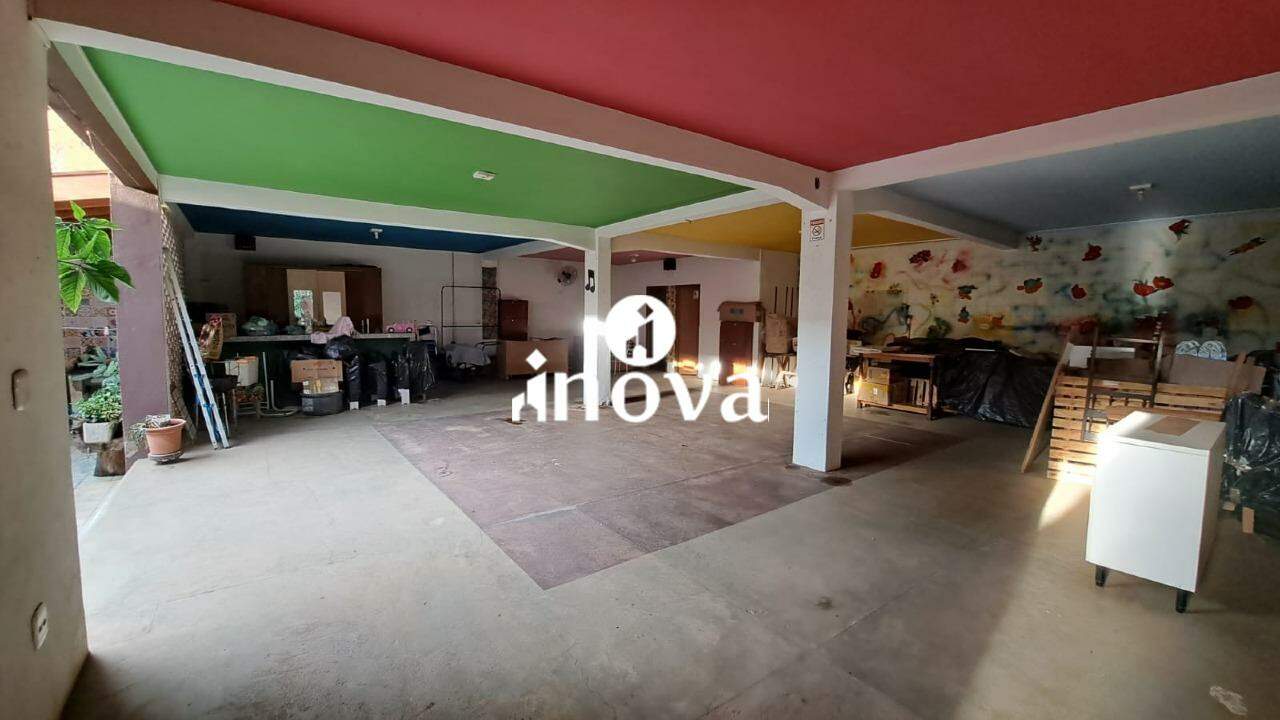 Casa à venda no Parque das Américas: 