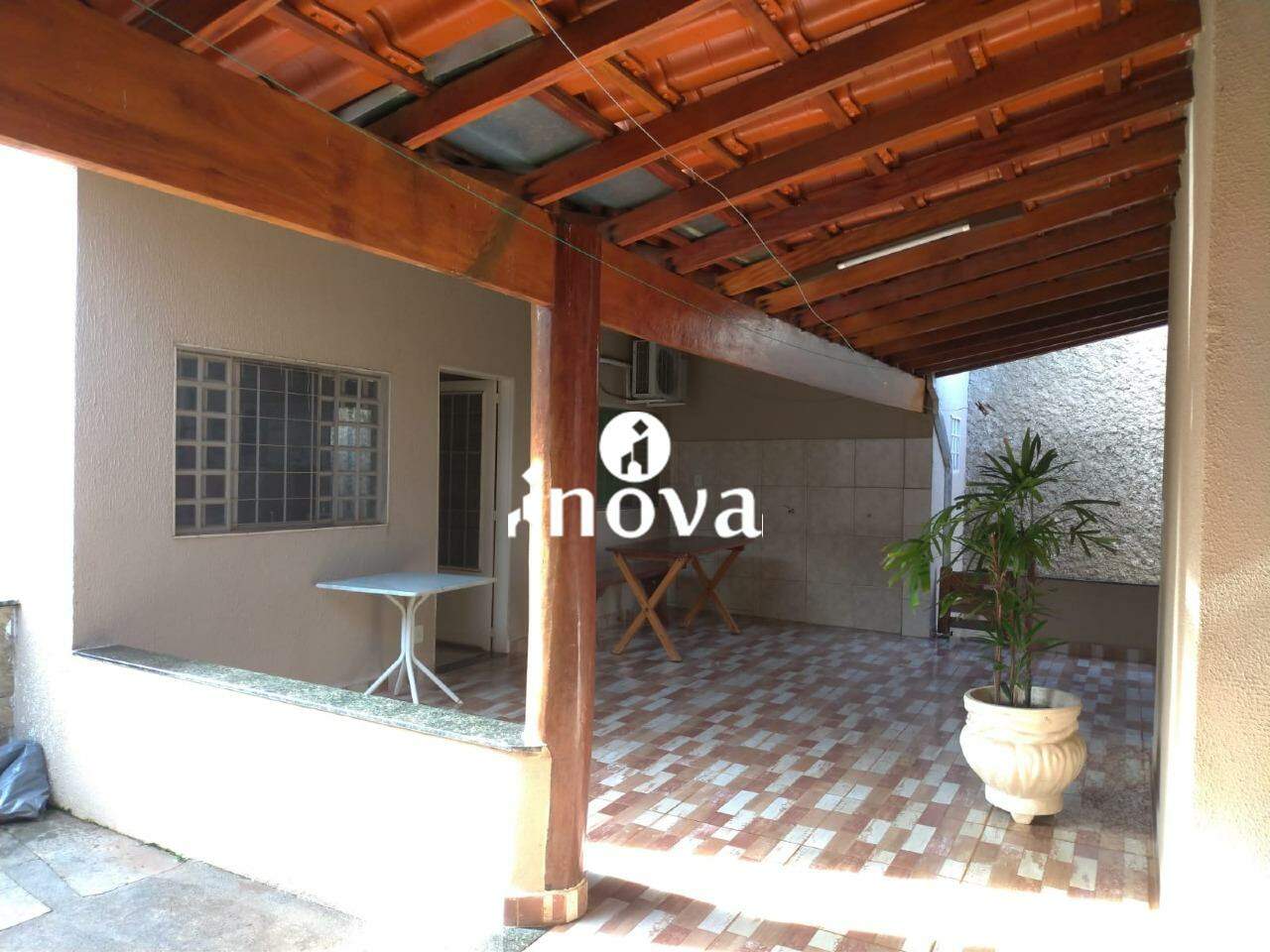 Casa à venda no Costa Teles I: 