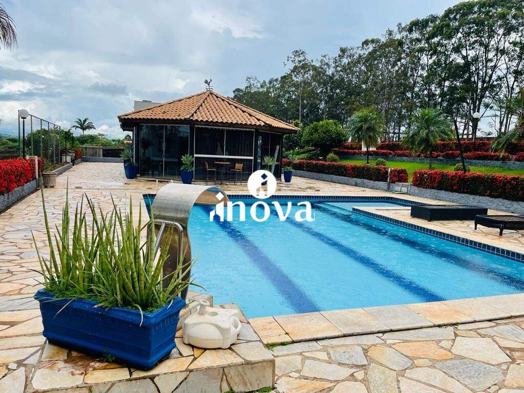 Chácara / Sítios à venda no Chácaras Di Carvalho: 