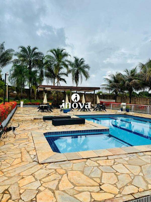 Chácara / Sítios à venda no Chácaras Di Carvalho: 