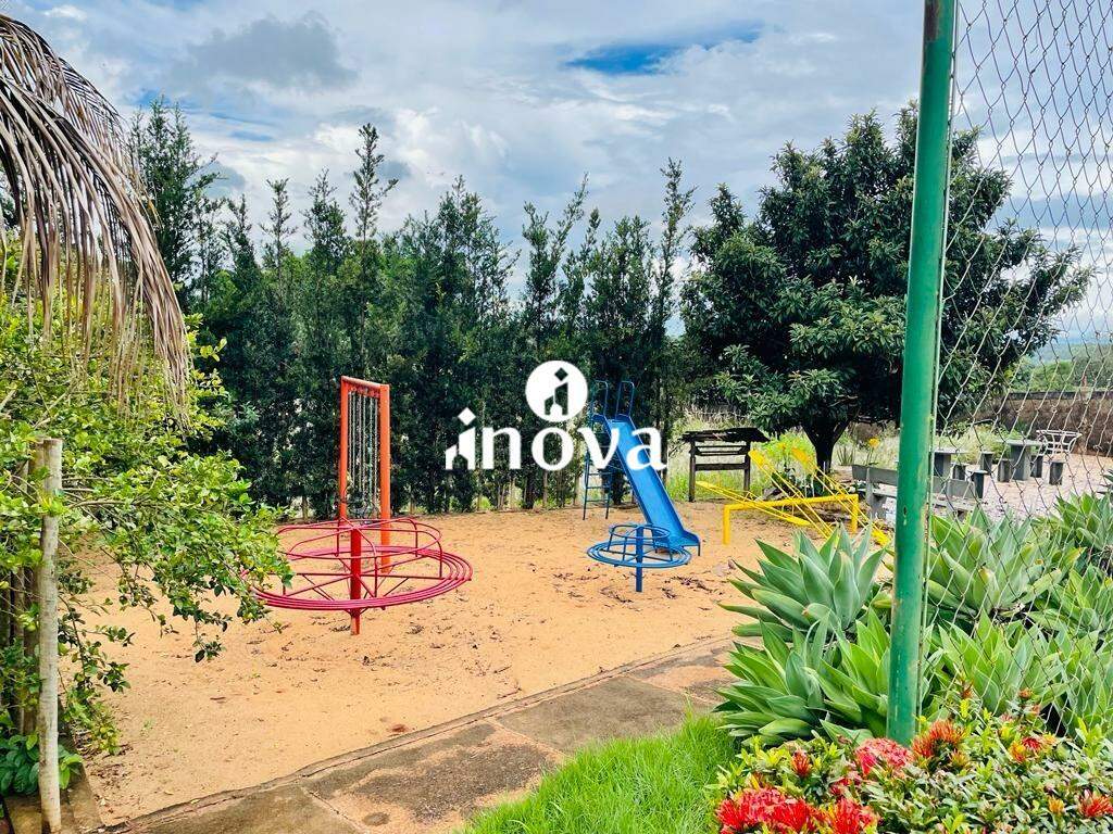 Chácara / Sítios à venda no Chácaras Di Carvalho: 