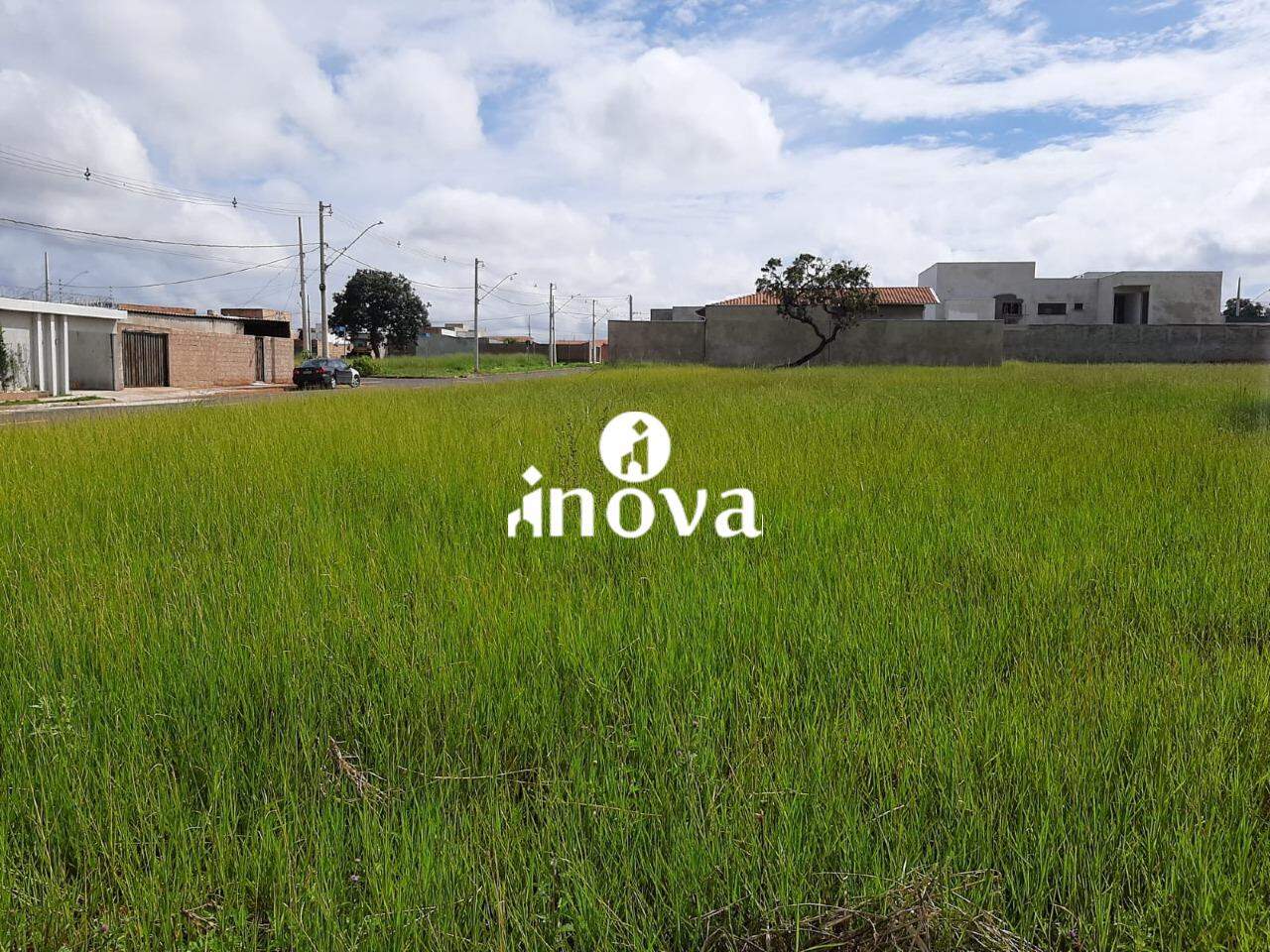 Terreno/Área à venda no Laranjeiras, Parque das: 