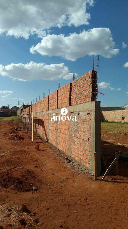 Terreno em Condomínio à venda no Mário Franco - Condomínio: 