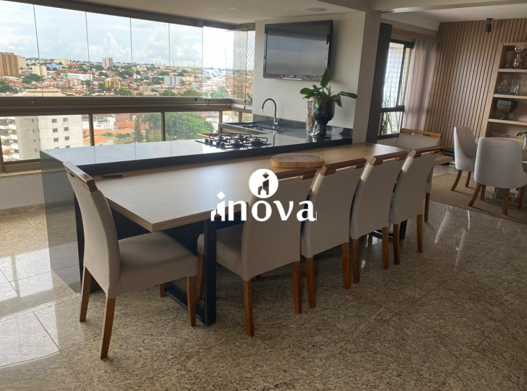 Apartamento à venda no Mercês: 