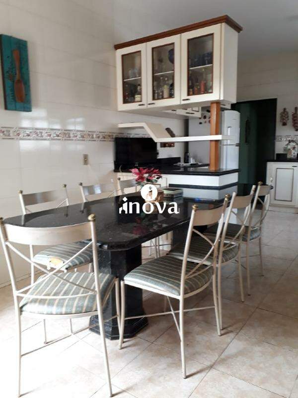 Casa à venda no Abadia: 