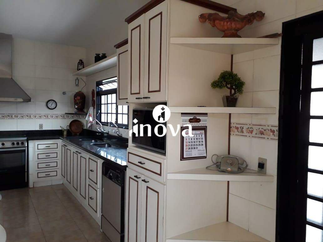 Casa à venda no Abadia: 