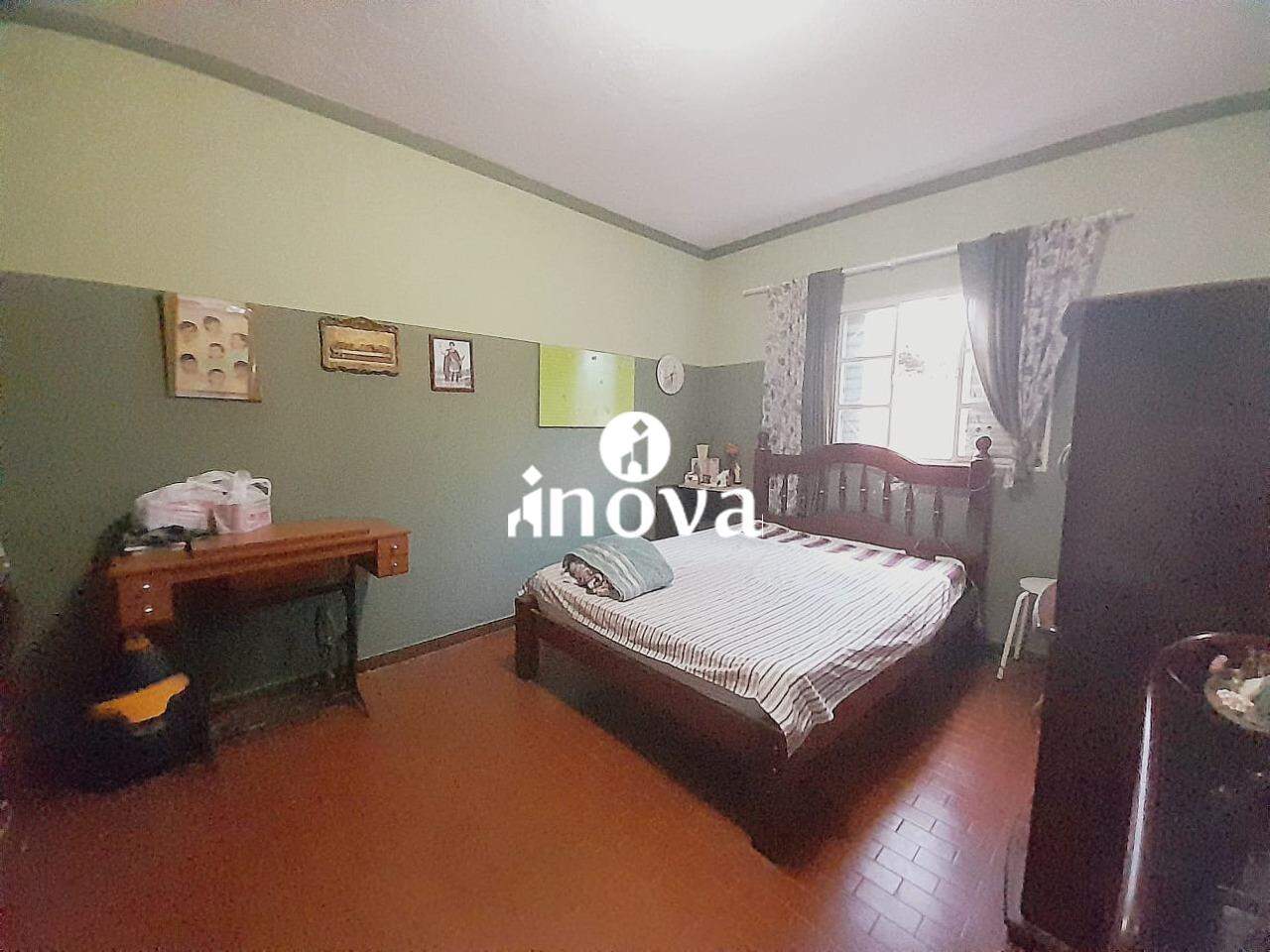 Casa à venda no Fabrício: 