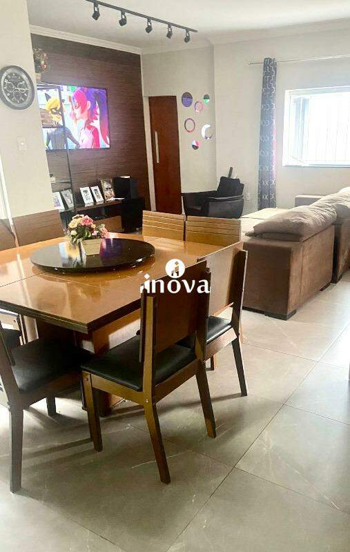 Casa à venda no Fabrício: 