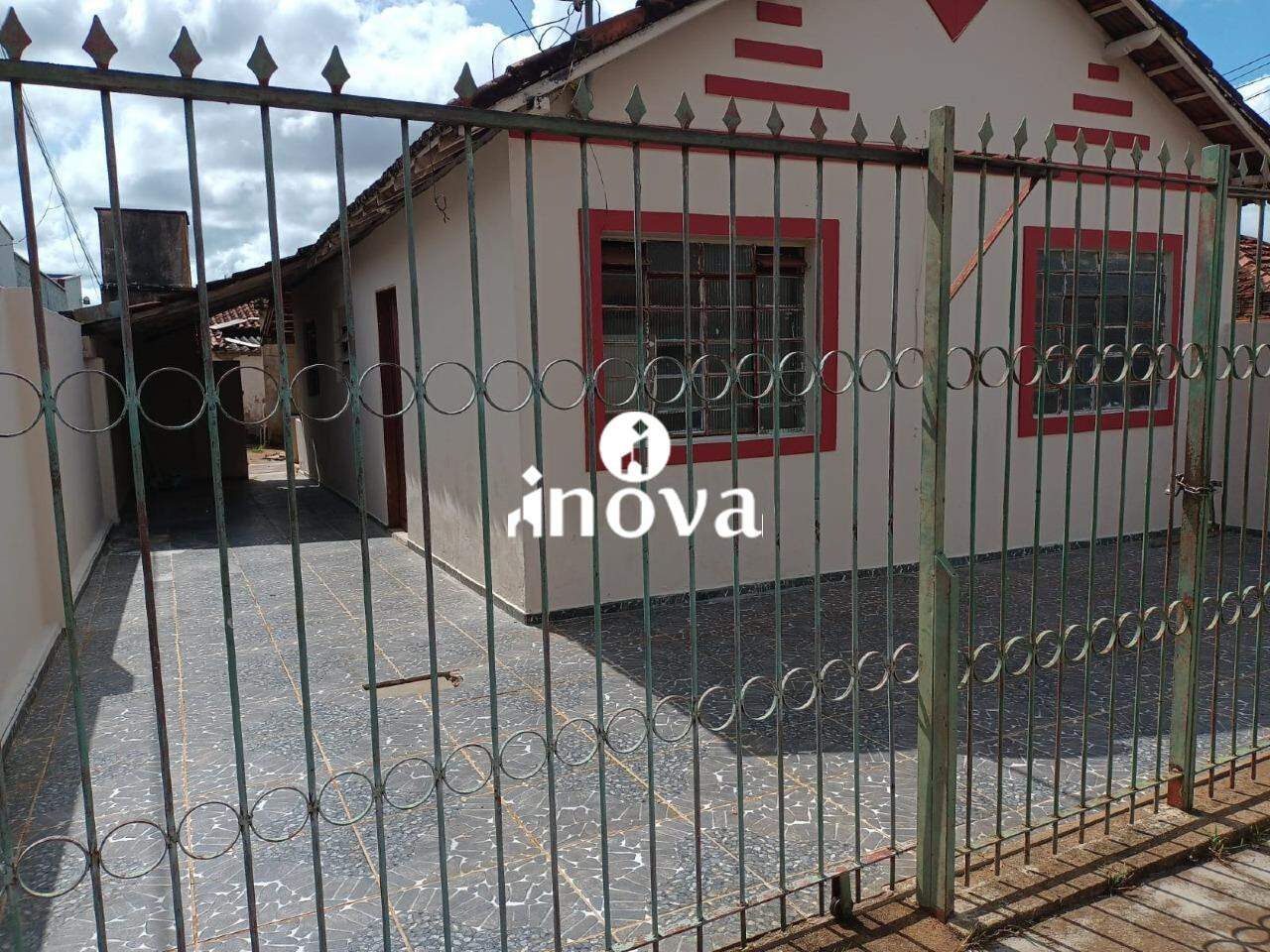 Casa à venda no Fabrício: 