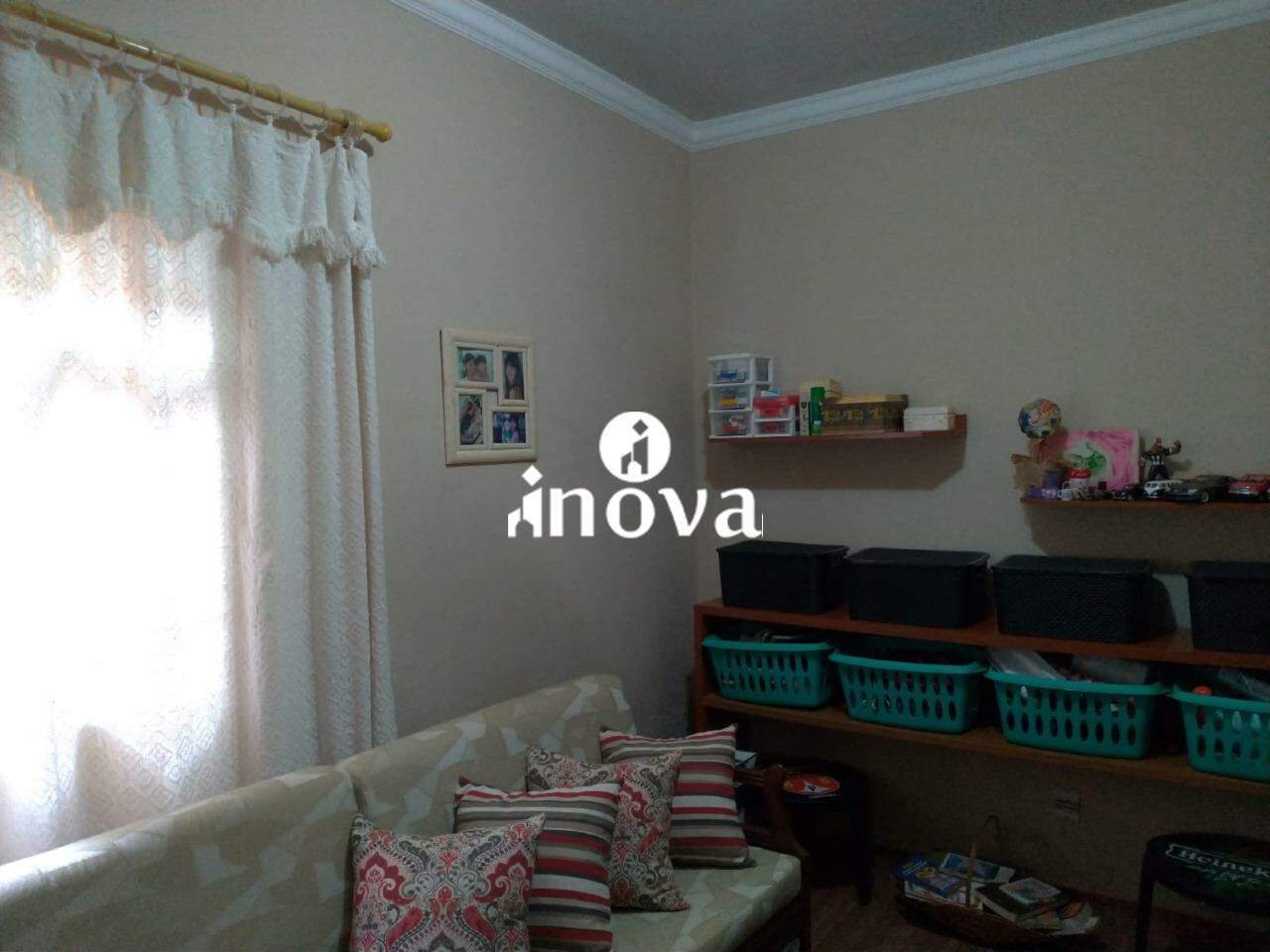 Casa à venda no Amoroso Costa: 