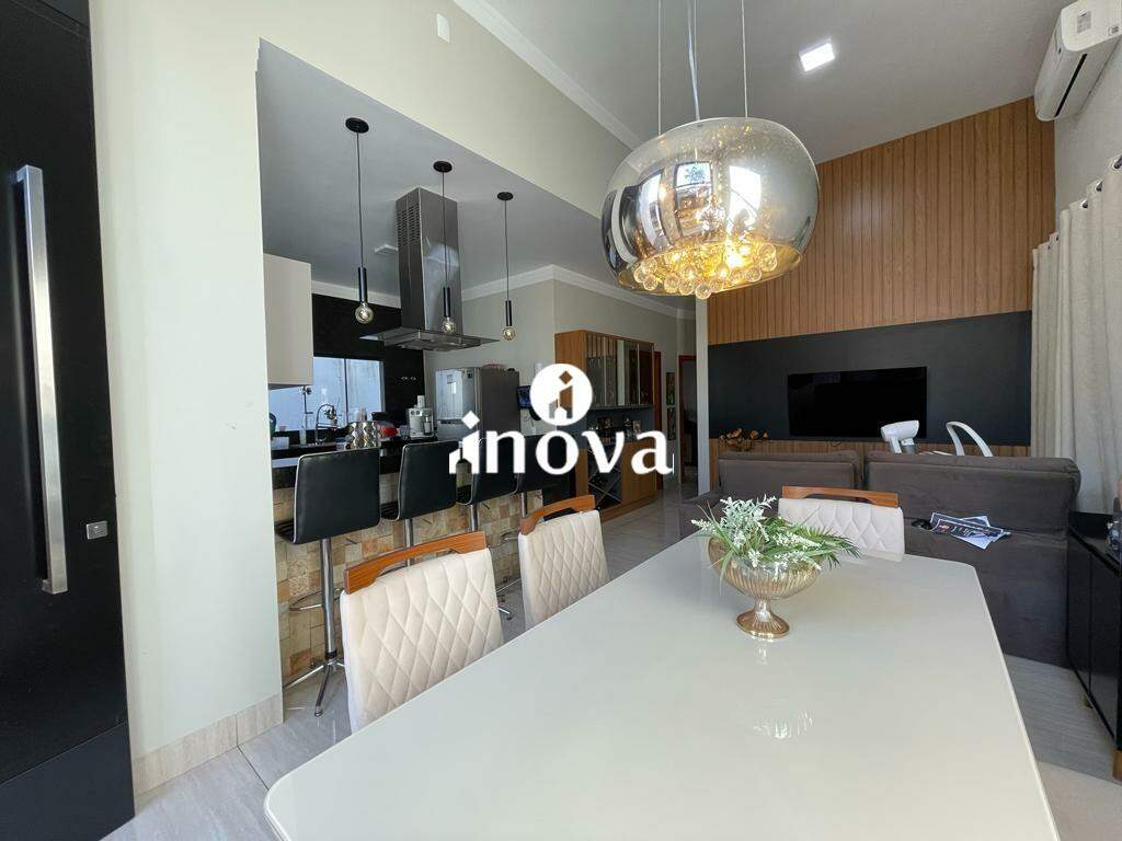 Casa à venda no Estados Unidos - Res.: 