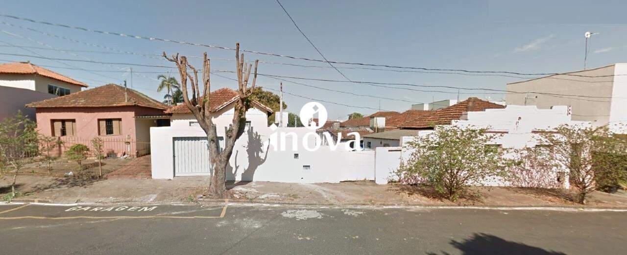 Terreno/Área à venda no Fabrício: 