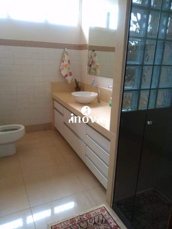 Casa à venda no Alexandre Campos - Jardim: 