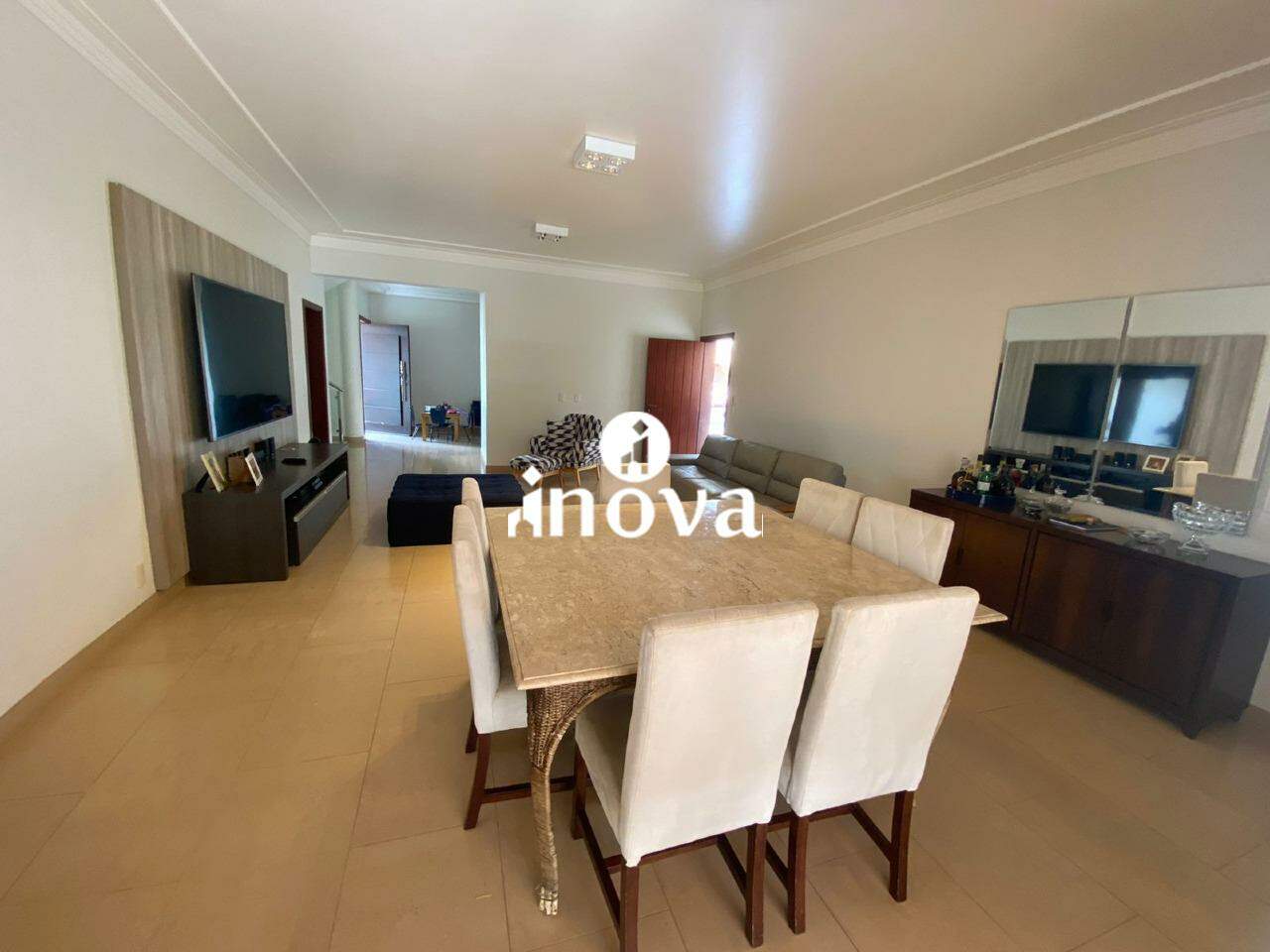 Casa Condomínio à venda no Condomínio Budeus: 