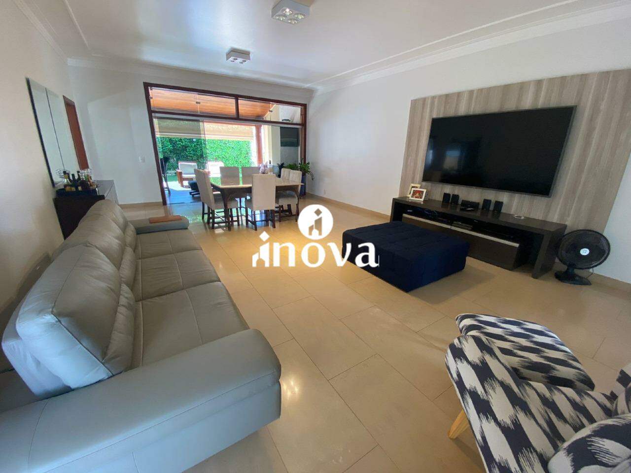 Casa Condomínio à venda no Condomínio Budeus: 