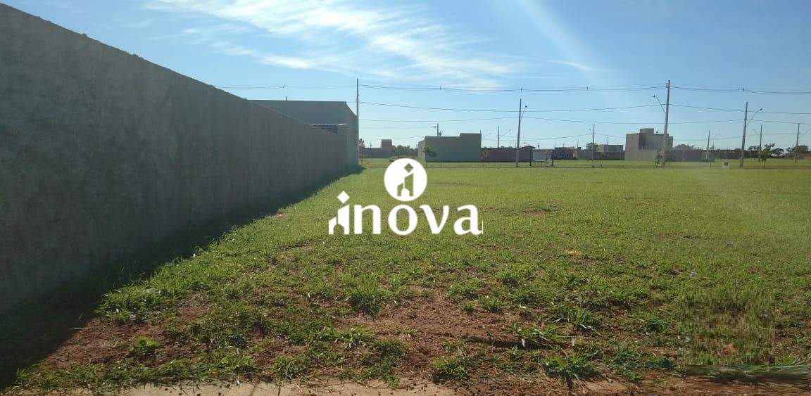 Terreno/Área à venda no Laranjeiras, Parque das: 