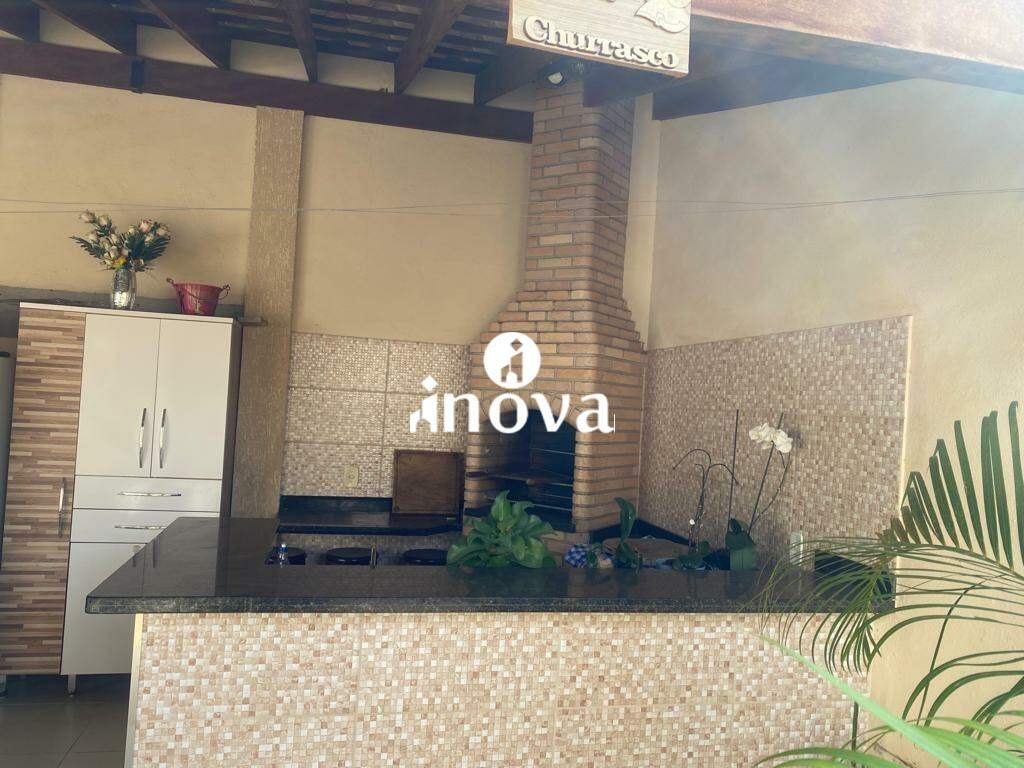 Casa à venda no Tancredo Neves, Residencial: 