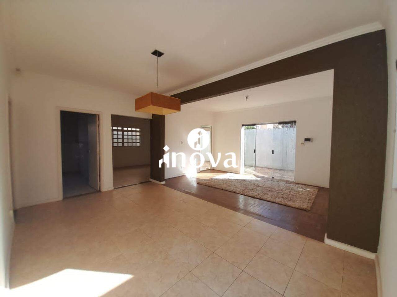 Casa à venda no Fabrício: 