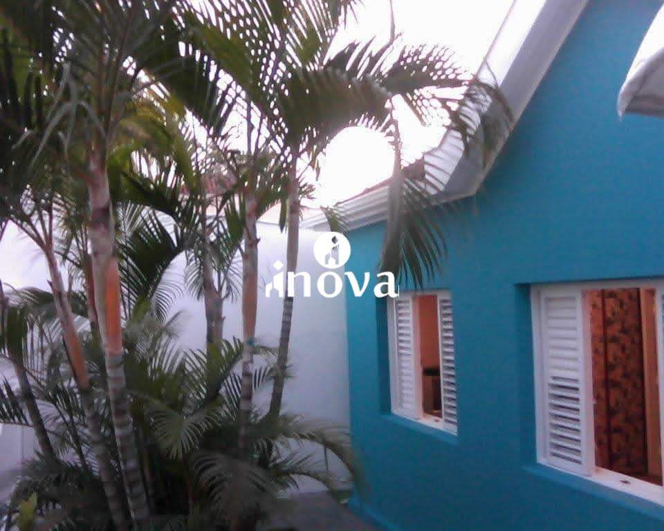 Casa à venda no Fabrício: 