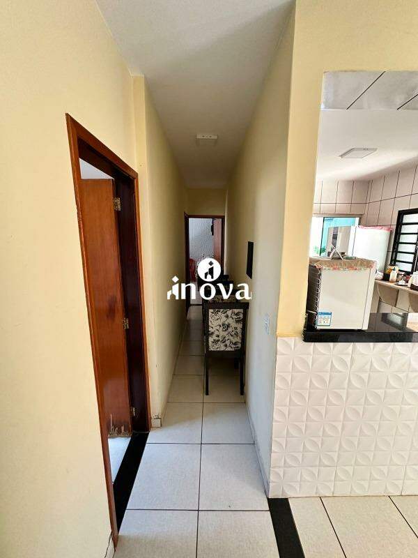 Casa à venda no Valim de Melo: 