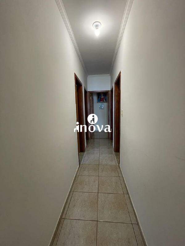 Casa à venda no Mercês: 