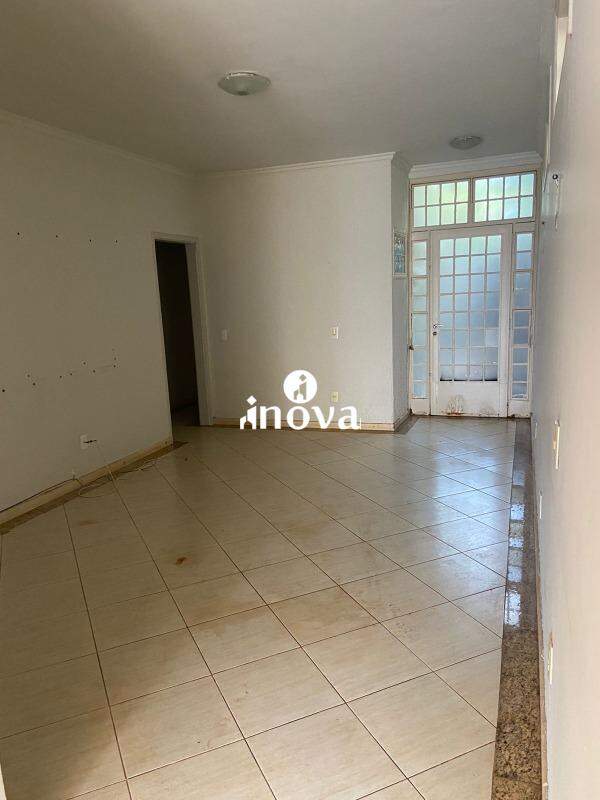 Casa à venda no Umuarama: 