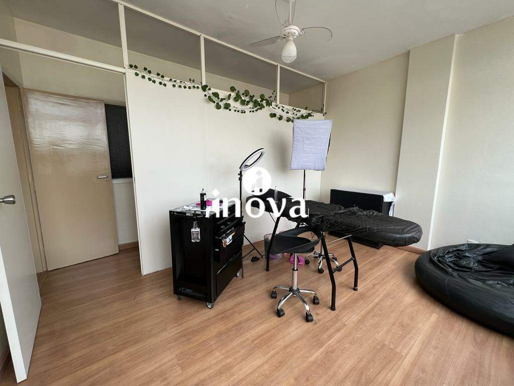 Sala ou Loja à venda no Centro: 