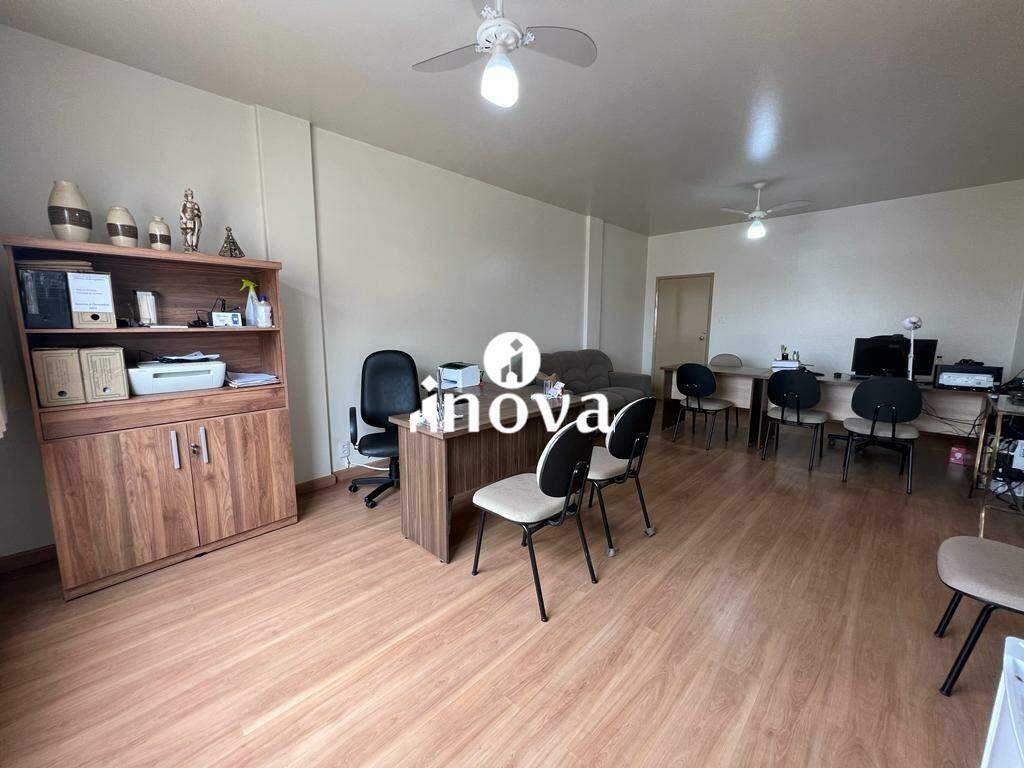 Sala ou Loja à venda no Centro: 