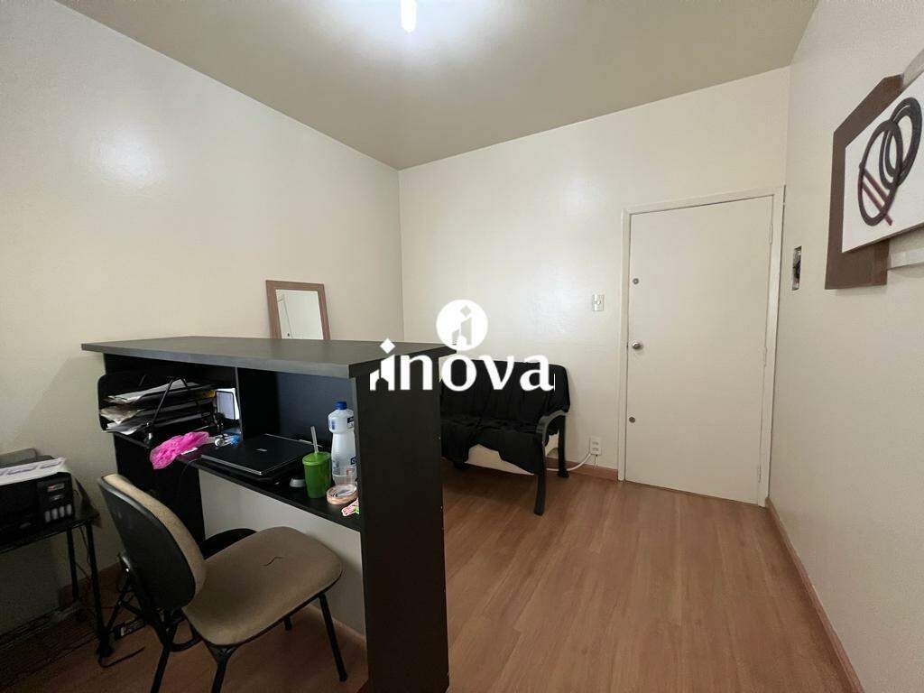 Sala ou Loja à venda no Centro: 