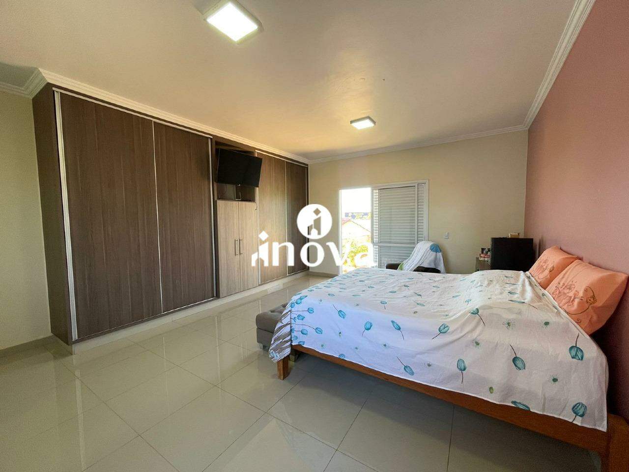 Casa à venda no Abadia: 