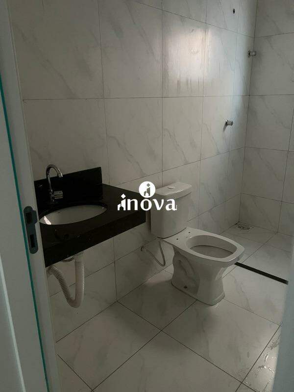 Casa à venda no Espanha, Residencial Jardim: 