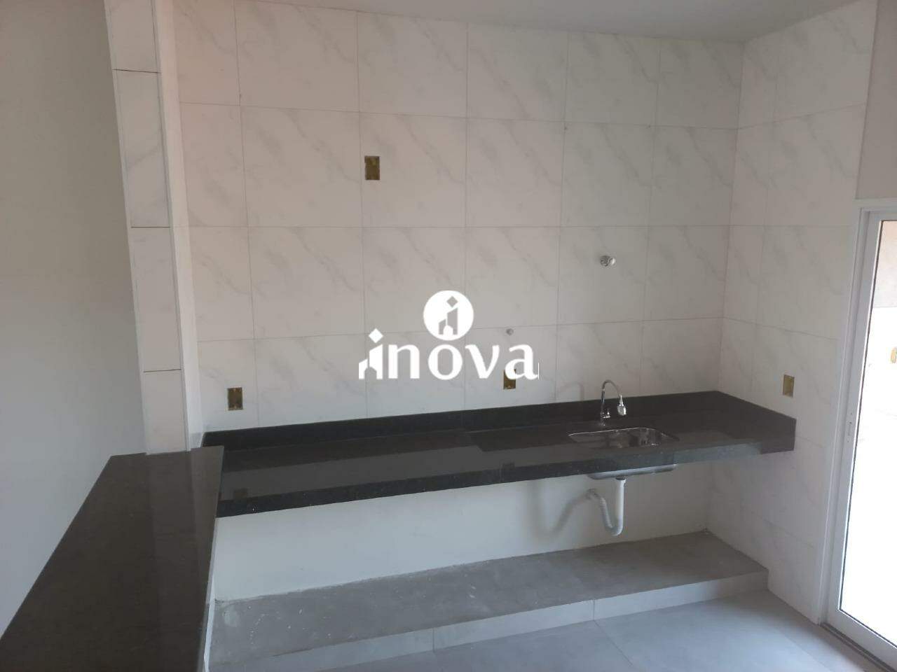 Casa à venda no Espanha, Residencial Jardim: 