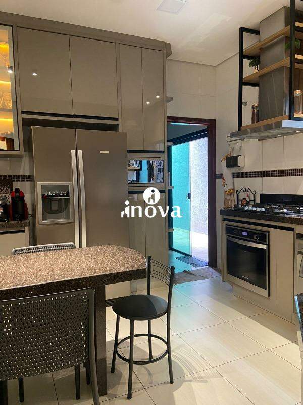 Casa à venda no Grande Horizonte: 