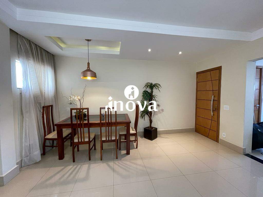 Apartamento à venda no Vila Olímpica: 