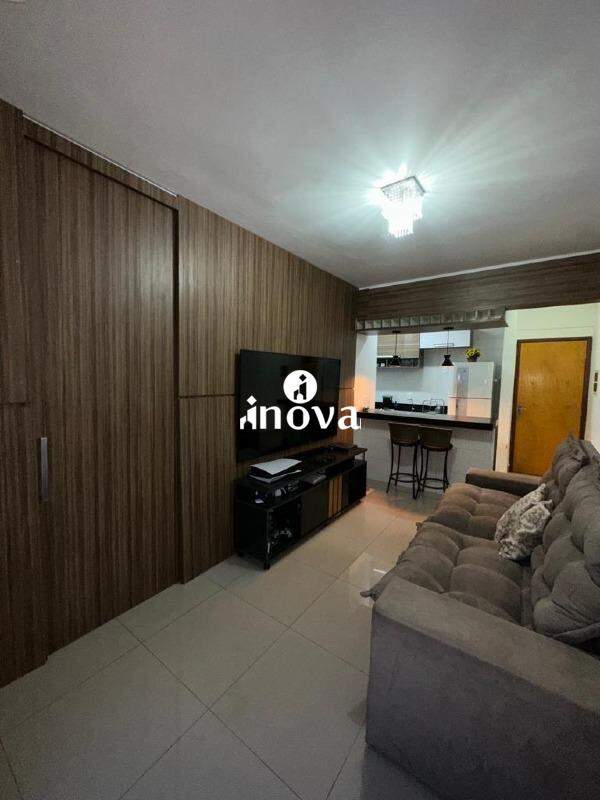 Apartamento à venda no Amoroso Costa: 