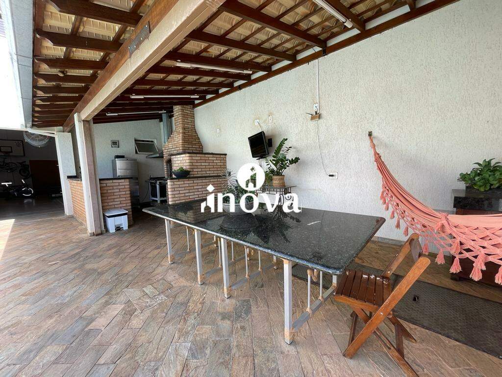 Casa à venda no Serra Dourada: 