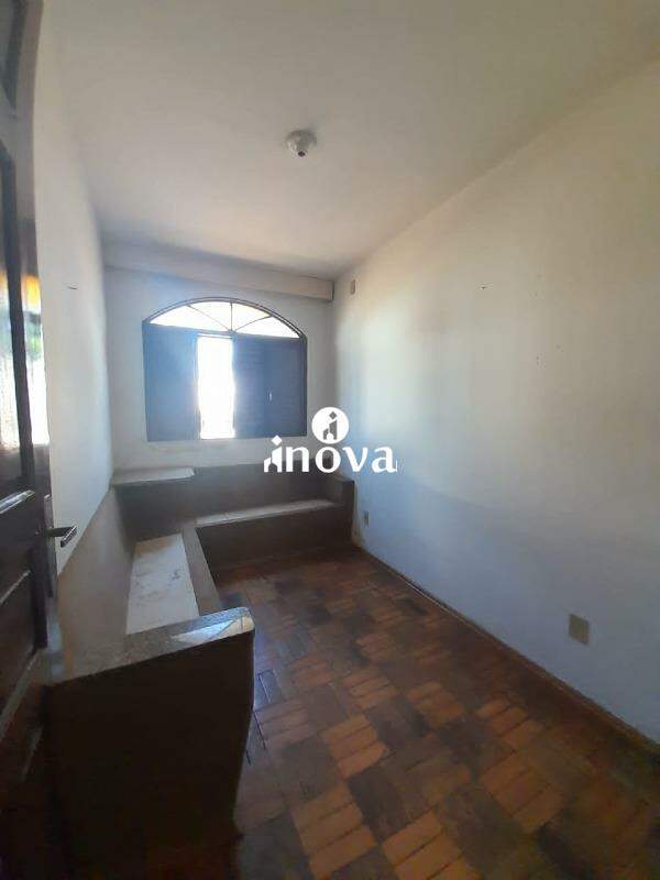 Casa à venda no Fabrício: 