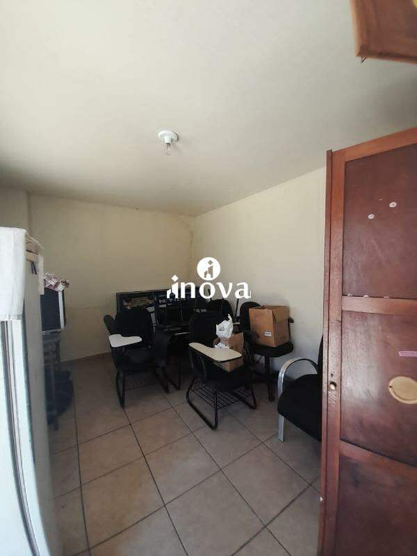 Casa à venda no Abadia: 