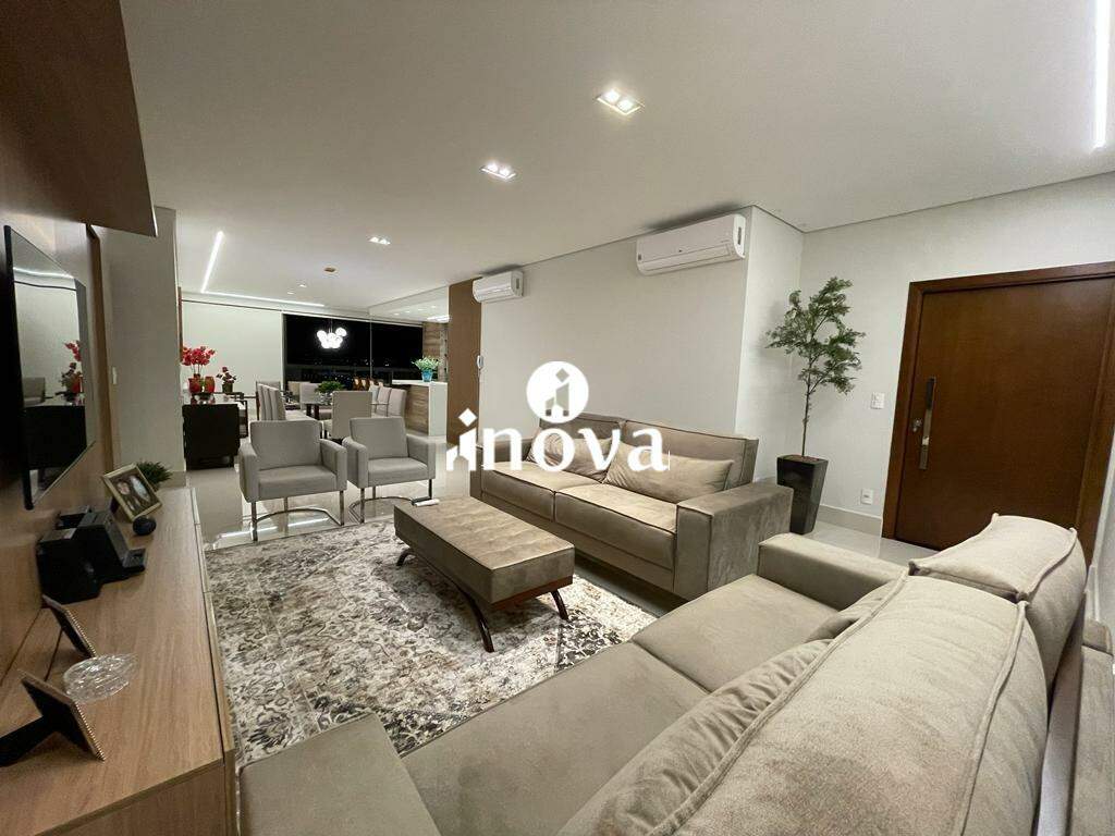 Apartamento à venda no Santa Maria: 