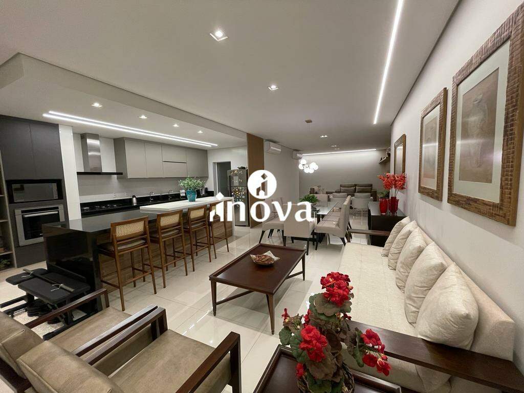 Apartamento à venda no Santa Maria: 