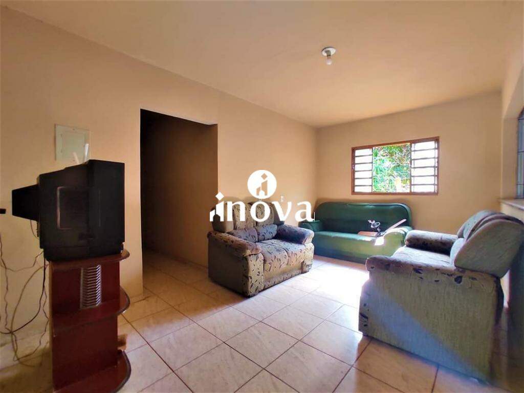 Fazenda à venda no Recanto das Flores: 